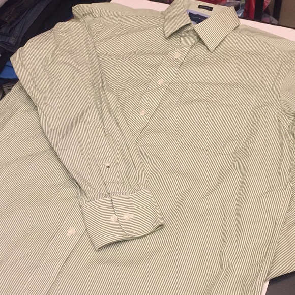 Tommy Hilfiger - Picture 3 of 4